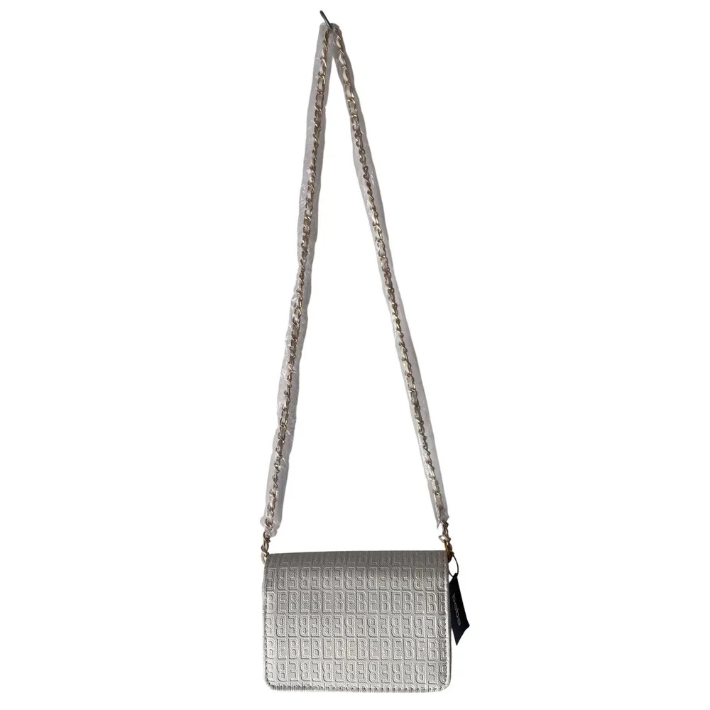 Bebe Los Angeles Crossbody Bag, Embossed Logo Pattern Chain Strap Off White‎ NWT